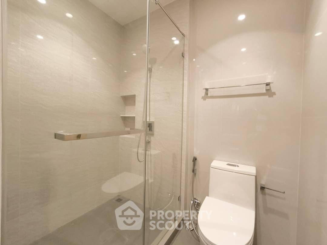 picture High-Floor Pet-Friendly 1-BR At Maru Ekkamai 2 Near BTS Ekkamai (ID 1578336) - 4/9