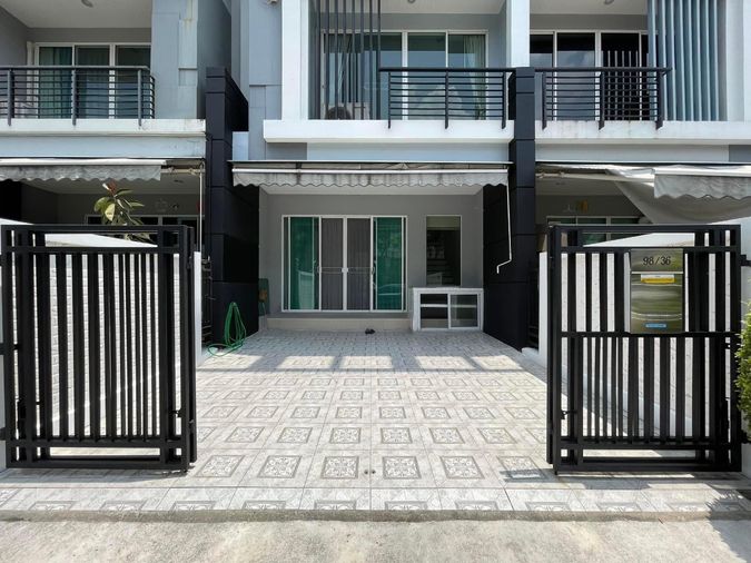 ให้เช่าทาวน์โฮม 3 ห้องนอน 149 ตร.ม. 20 ตร.ว. บ้านกลางเมือง พระราม9 - รามคำแหง