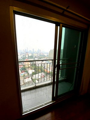 ขายคอนโด : S010090 The Parkland Ratchada - Thapra