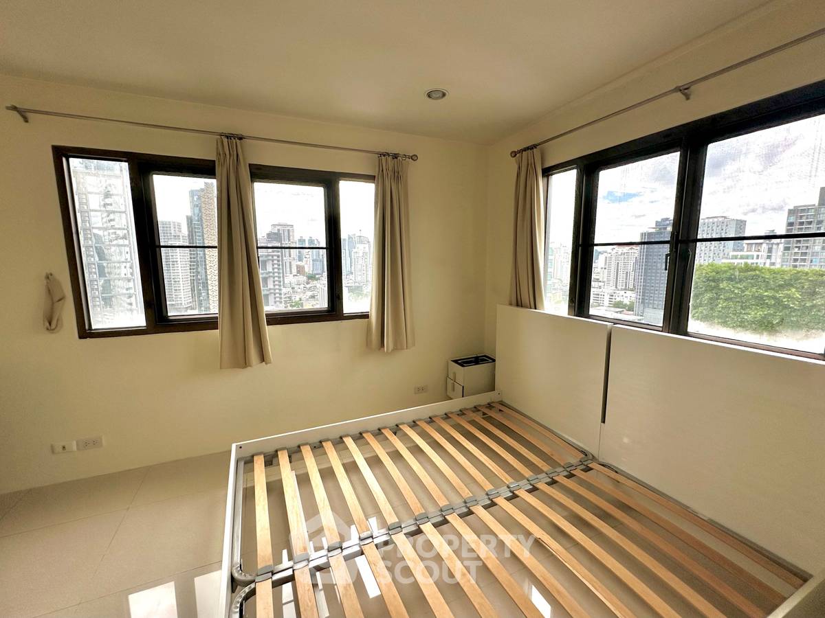 picture Great Value 2-BR Top View Tower Condominium, 23rd Floor, BTS Thong Lor (ID 3195737) - 9/18