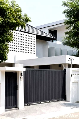 Houses for rent Bangkok : 3 Bedroom House for rent in Suan Luang, Bangkok  6684575