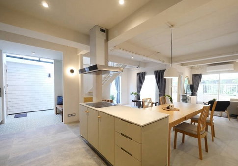 LTHC16068 - Townhome for Rent Soonvijai | 204 sq.m. | 27 sq.wah | 3 Bed 3 Bath | 92K | ทาวน์โฮมให้เช่า ซอยศูนย์วิจัย