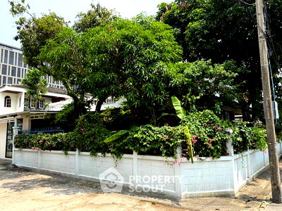 บ้านเดี่ยว กรุงเทพมหานคร : บ้าน 4 ห้องนอน ขนาด 325 ตร.ม. Jaturamit Village ใกล้ MRT กำแพงเพชร (ID 3204771)