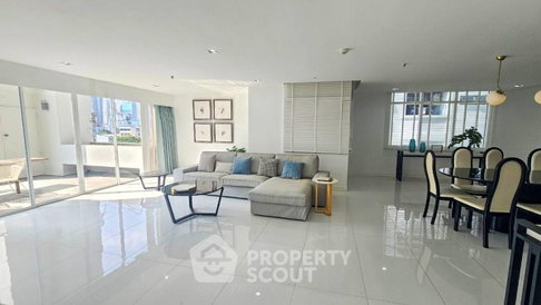 คอนโด 2 ห้องนอน ขนาด 220 ตร.ม. Crystal Garden Condominium ใกล้ BTS นานา (ID 3206791)