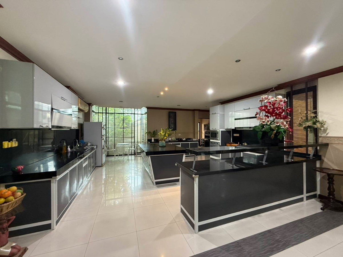 picture 🏡 Private Estate in Mueang Ake, Rangsit Looking for a large private estate with exceptional space and future potential? - 18/37