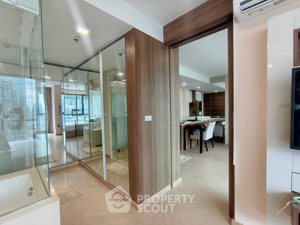picture 27th-Floor 1-BR At The Address Sathorn, 200m To BTS Saint Louis (ID 3205387) - 12/18