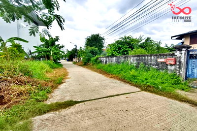 ที่ดิน เซ็นทรัล พลาซ่า บางนา : ขายที่ดิน 117 ตร.ว. ซอยแบริ่ง 54 สุขุมวิท 107  สมุทรปราการ ห่างถนนใหญ่เพียง 300 เมตร
