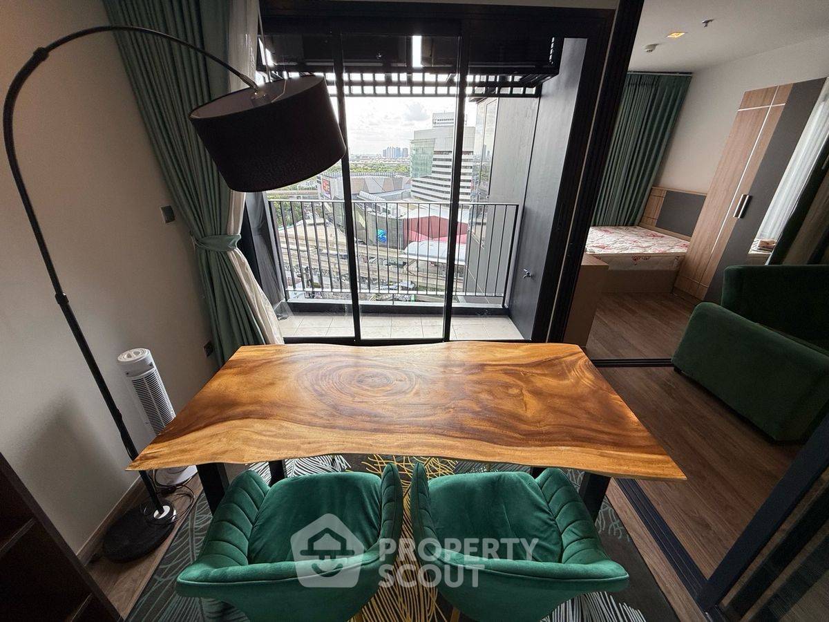 picture 18th-Floor 1-BR Life Ladprao Valley, 100m To BTS Ha Yaek Lat Phrao (ID 2305900) - 3/8