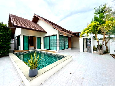 Houses for sale Bang Lamung Chonburi : For Sale House , The Maple Pattaya , Huai Yai , Bang Lamung , Chon Buri , CX-169521 ✅ Live chat with us ADD LINE @connexproperty ✅