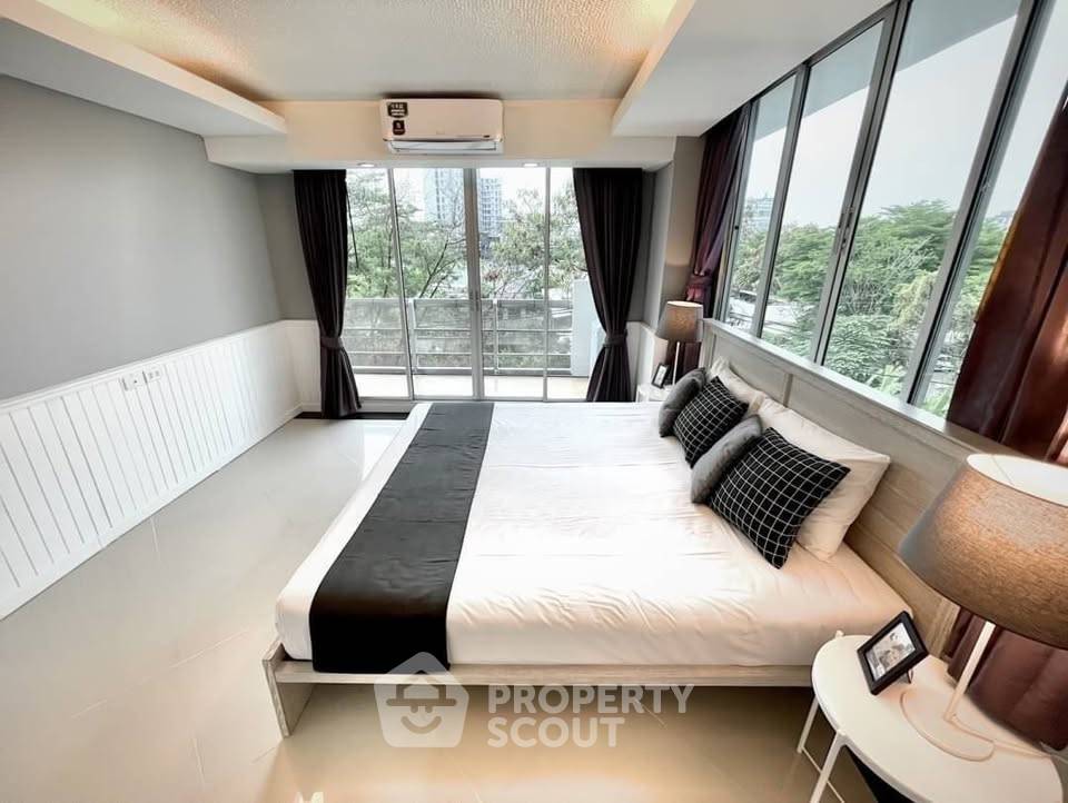 picture Pet-Friendly 2-BR Waterford Sukhumvit 50 Condominium Near BTS On Nut (ID 3206080) - 7/16