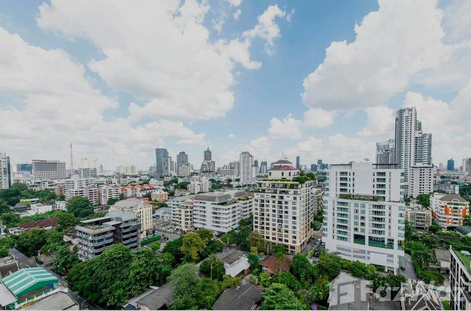 picture 1 Bedroom Condo for rent at Circle Condominium 1047178 - 9/11