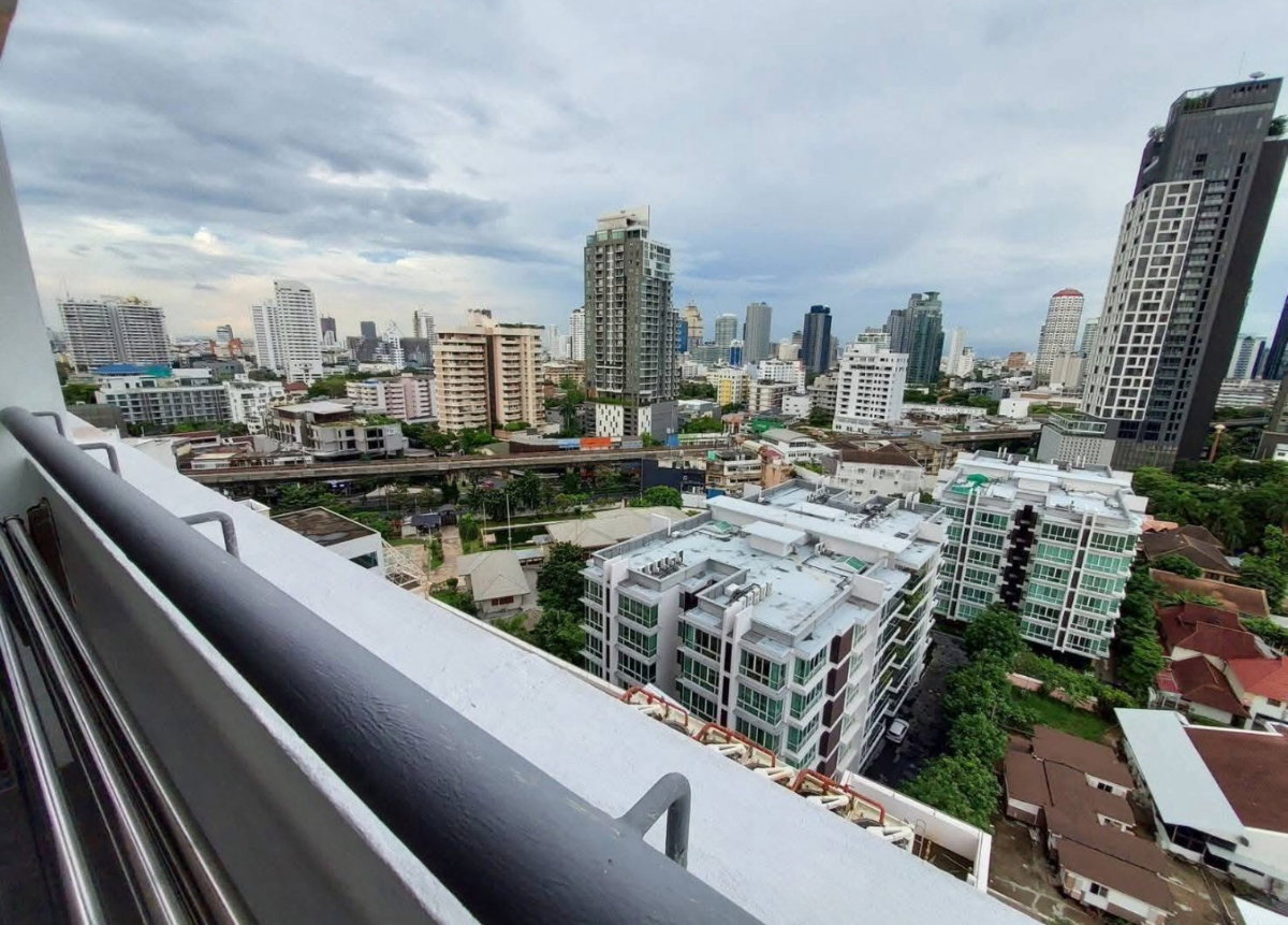 picture The Waterford Diamond Sukhumvit 30/1 - 13/15