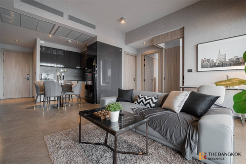 The Lofts Asoke Beautiful Room, Good Condition near MRT Phetchaburi Station