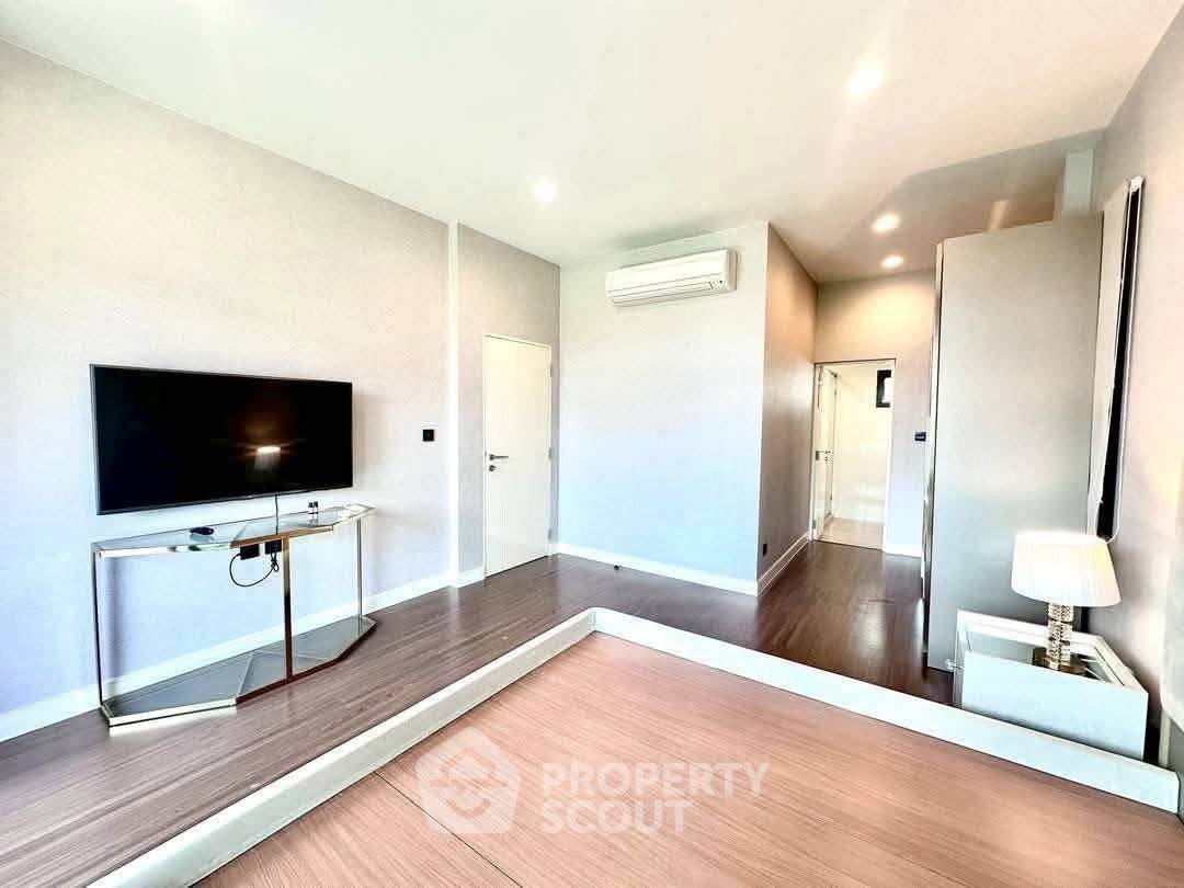 picture 4-Bedroom House At Setthasiri Krungthep Kreetha, Hua Mak (ID 3205236) - 7/13