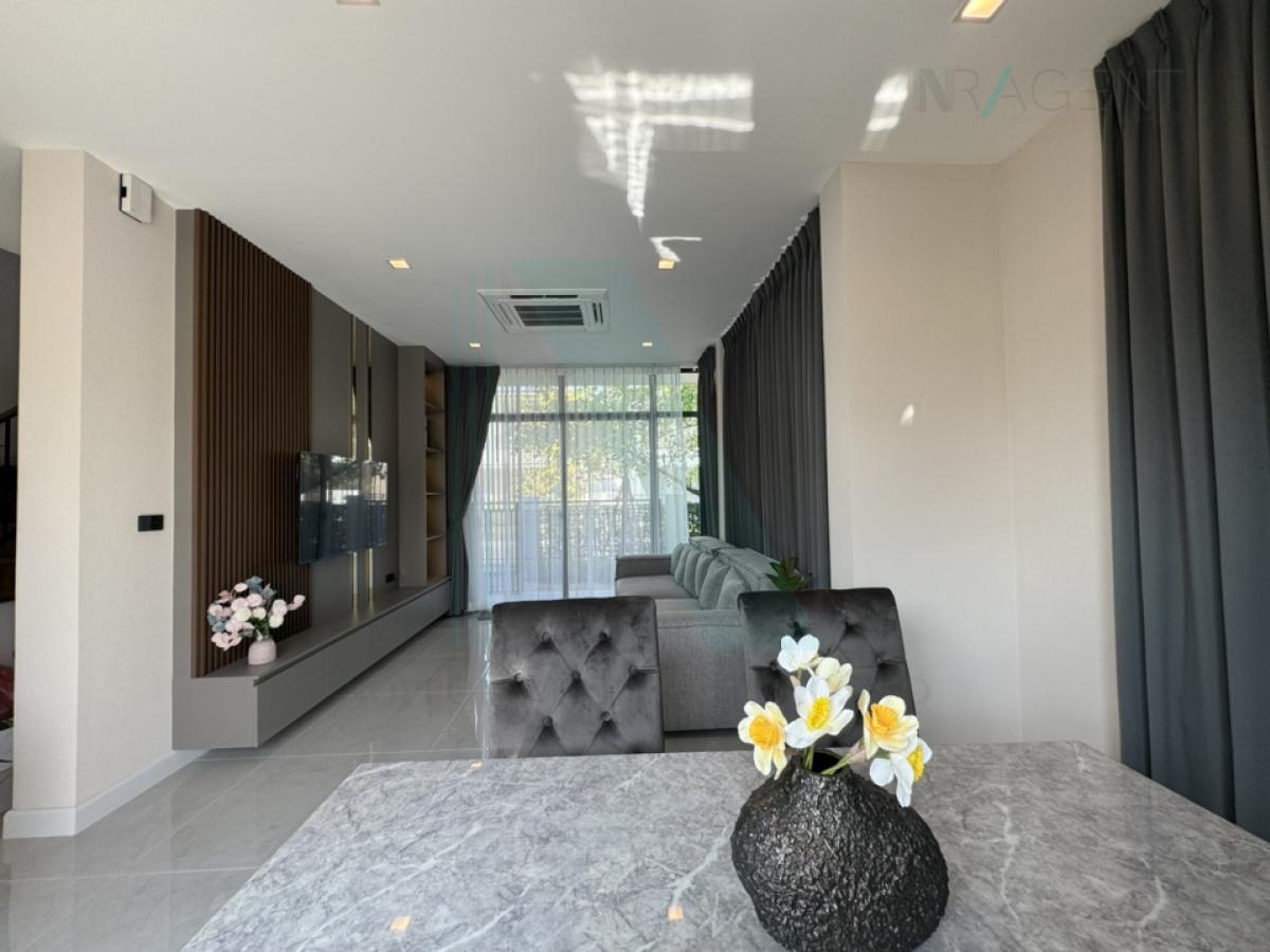 รูป ขายบ้านเดี่ยว โครงการ บางกอก บูเลอวาร์ด บางนา กม.5 2 ชั้น 4 ห้องนอน 4 ห้องน้ำ - รูปที่ 4/8