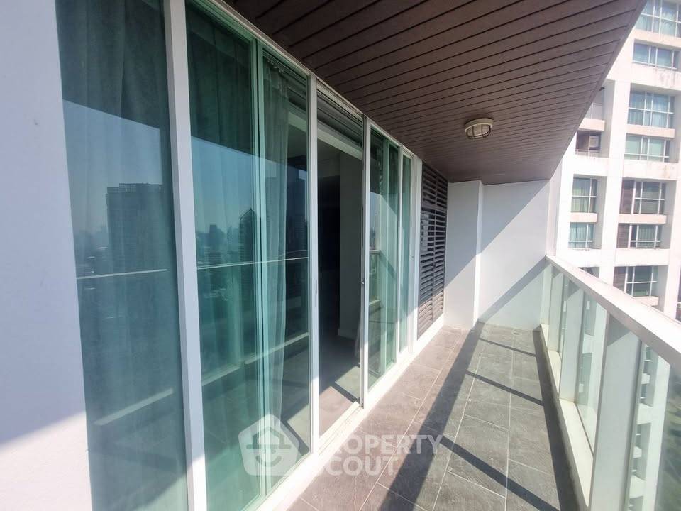 รูป คอนโด 2 ห้องนอน ใน Urbana Langsuan ชั้น 30 ใกล้ BTS ราชดำริ 400 ม. (ID 2865452) - รูปที่ 3/5