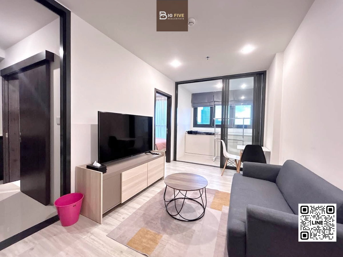 CO69-0015 XT Huaikhwang Condo, prime location on Ratchadaphisek Road. Just a 75-meter walk to MRT Huai Khwang, 