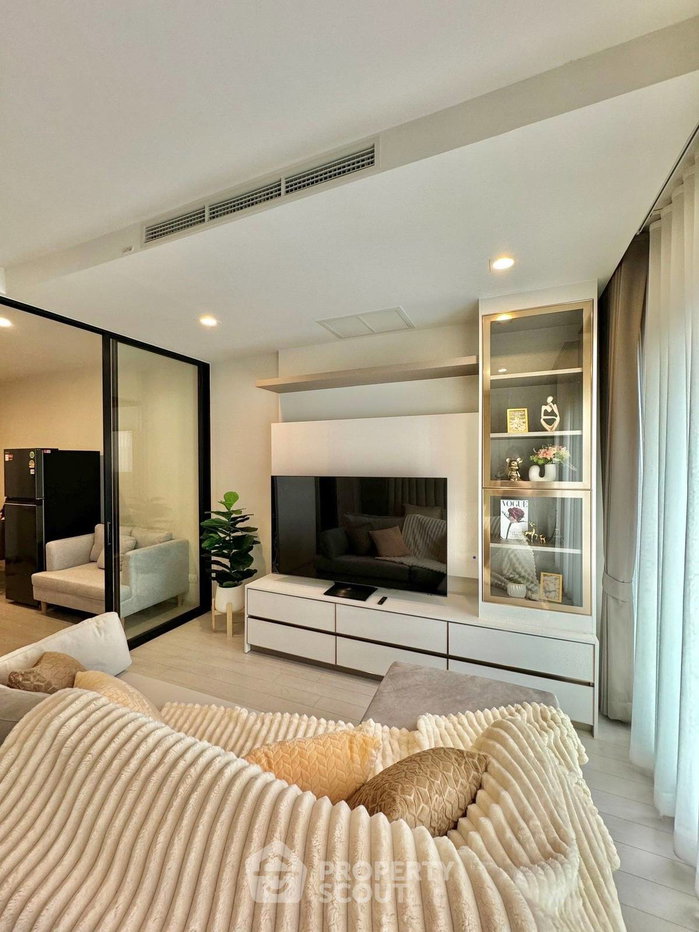 รูป ใกล้ BTS เพลินจิต 100 เมตร | คอนโด 1 ห้องนอน Noble Ploenchit (ID 1541303) - รูปที่ 2/12