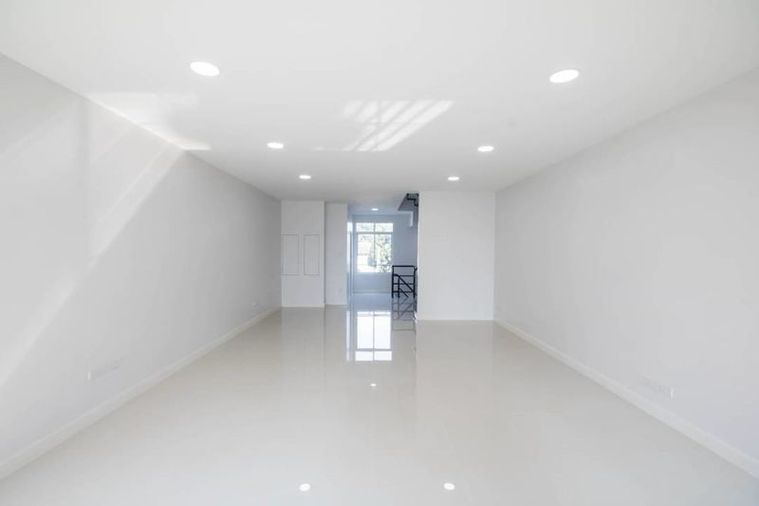 2-bed home office for rent, 308 sqm, 30.8 sq wah, Huai Khwang