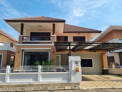 Kulpann Ville 9, Hang Dong, Spacious 2-Storey House, Garden & Golf Course View.