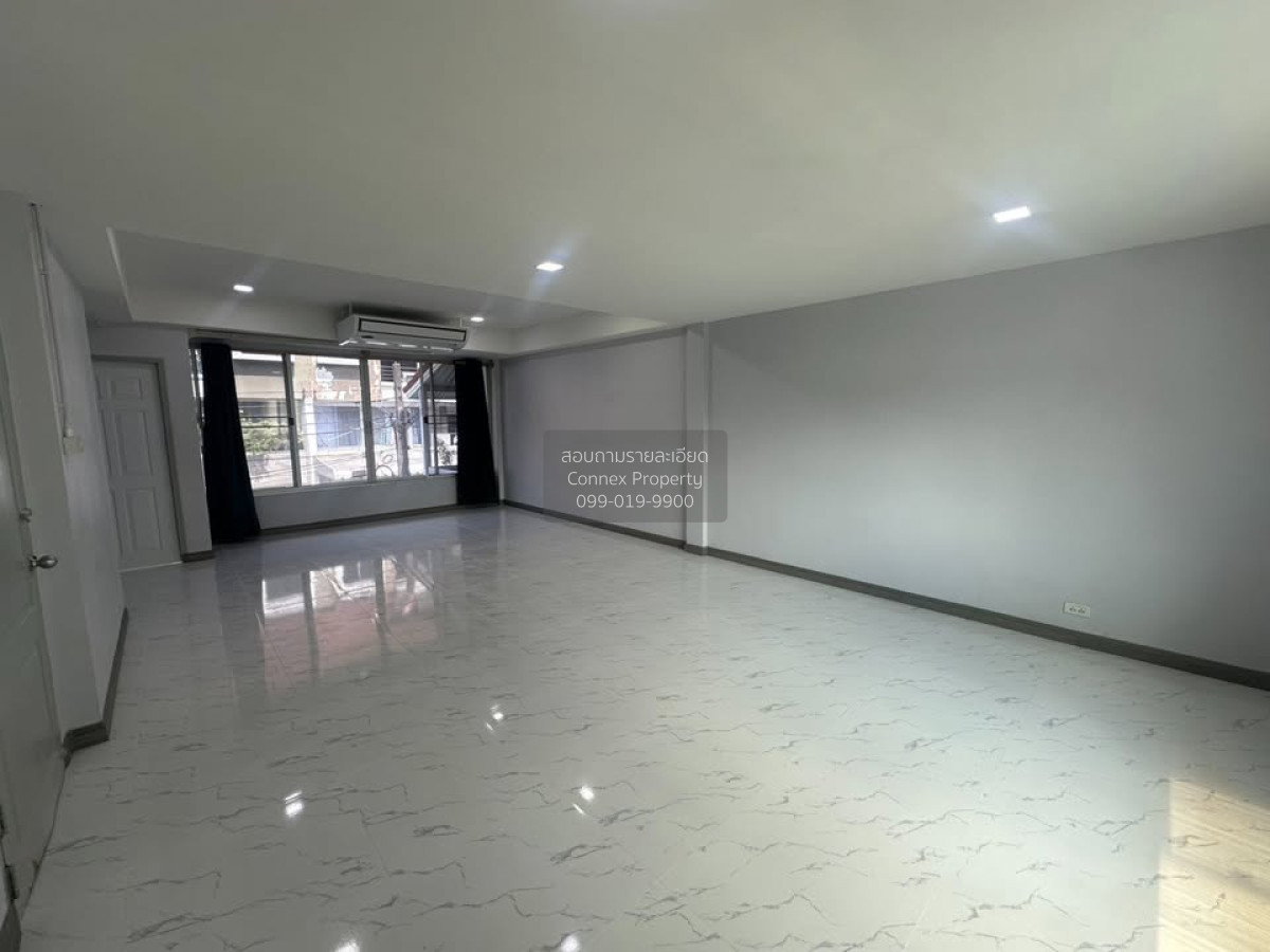 รูป เช่าทาวน์เฮ้าส์/ทาวน์โฮม  สินธานี รัชดา ลาดพร้าว 80 MRT-ลาดพร้าว 71 (สายสีเหลือง) วังทองหลาง เขต วังทองหลาง กรุงเทพ CX-169717 ✅ ทักไลน์ @connexproperty ตอบทันที ทีมงานมืออาชีพ ✅ - รูปที่ 3/12