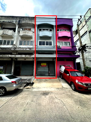 เช่าอาคารพาณิชย์ วิทยาลัยเทคนิคมีนบุรี : 🏢✨ ให้เช่าอาคารพาณิชย์ 3 ชั้นครึ่ง | ซอย พระยาสุเรนทร์ 15 – หมู่บ้านกาญจนทิพย์ อาคารปรับปรุงใหม่ พร้อมเข้าอยู่