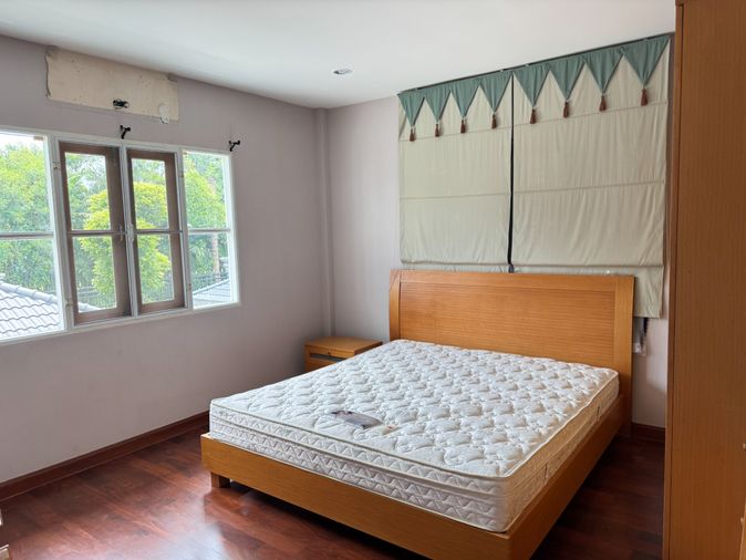 ให้เช่าบ้านเดี่ยว 4 ห้องนอน 220 ตร.ม. 123 ตร.ว. วรารมย์ เพชรเกษม 81