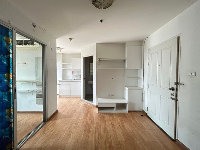 Studio condo for sale, 29.1 sqm, The Trust Residence Pinklao