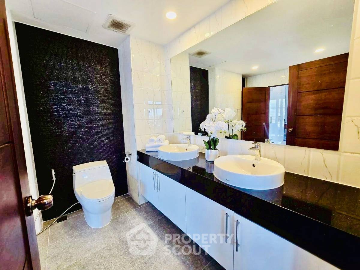 รูป คอนโด 1 ห้องนอน 108 ตร.ม. ชั้น 19 View Talay 6 Condominium (ID 3205960) - รูปที่ 9/12