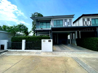 Houses for rent : House for rent, Kanjanok 22, corner plot, 60 sq.wa, 3 bedrooms.