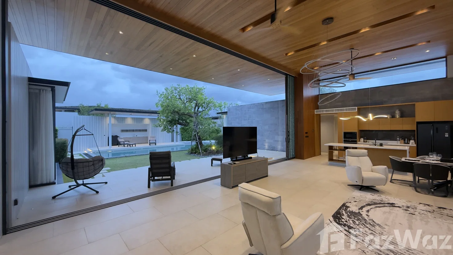 picture 4 Bedroom Villa for rent at Botanica Forestique 6684396 - 2/28