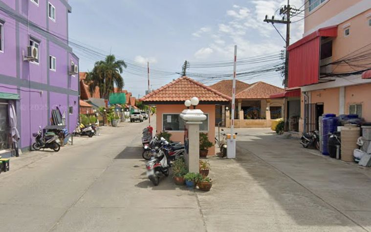 Eakmongkol Village