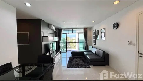 3 Beds - 2 Bath Freehold Condominium 6684602