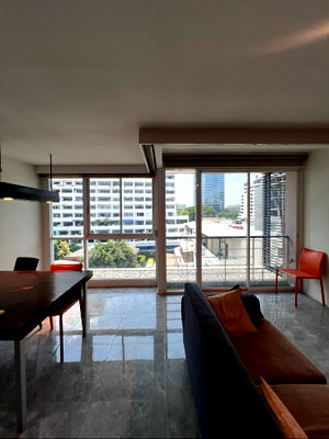 Condos for rent : 2 beds 2 baths, 98 sqm., Low- rise building and just minutes from the BTS Ari