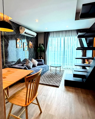 Condos for sale : 1 Bedroom Loft Condo for Sale Laguna Beach Resort 2 Pattaya