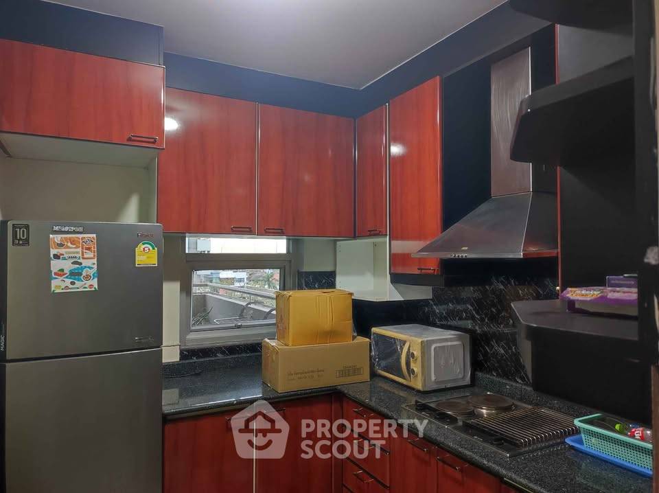 picture 3-BR Condo At The Lake Condominium Thong Thani (ID 3193980) - 9/10