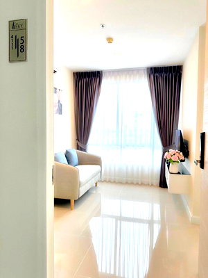 คอนโดให้เช่า : 🏙️✨ FOR RENT: The Sky Sukhumvit  📩 Interested in this room? Screenshot or copy the link and send us via Line for more details & room viewing.  
