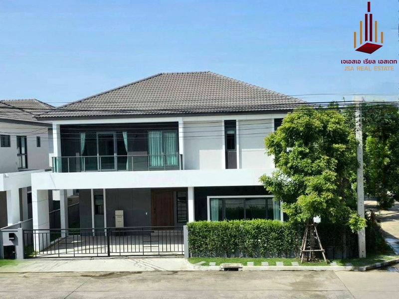 Houses for rent : ✨ For Rent: CENTRO Vibhavadi✨  💰 Only 75,000 THB/month