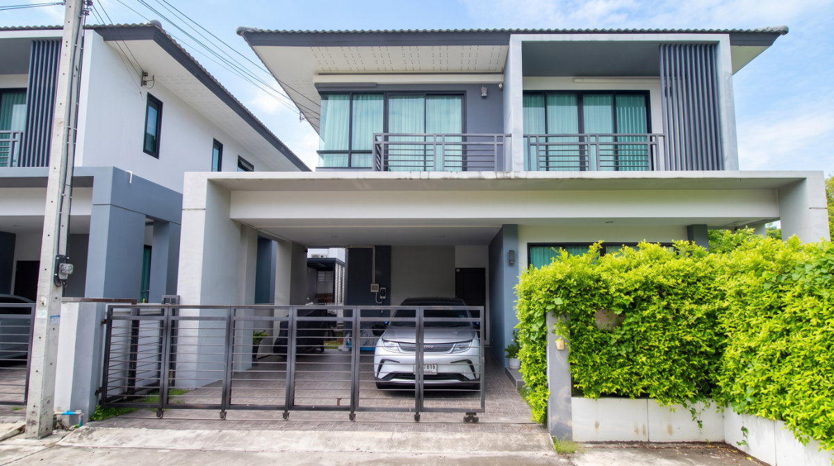 ขายบ้านเดี่ยว 2 ชั้น หลังมุม 54.6 ตร.ว. บิลต์อินทั้งหลัง สกายวิลล์ (Skyville) ใกล้แยกบ้านแลง ระยอง