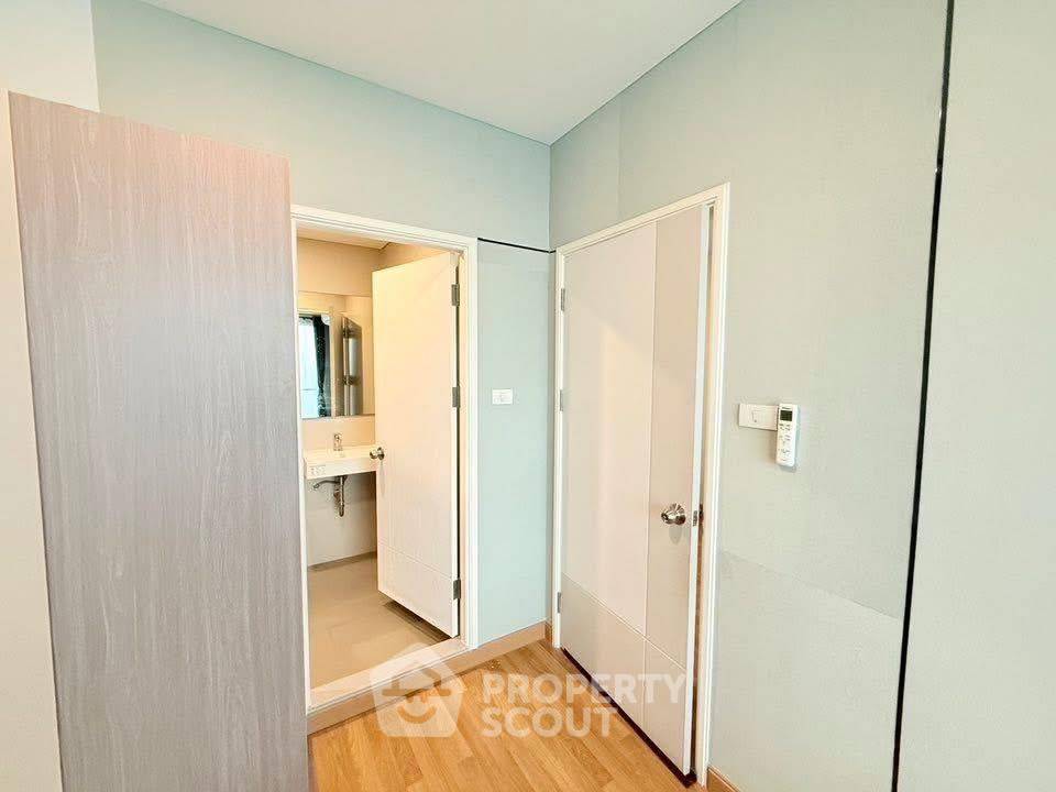 รูป คอนโด 1 ห้องนอน ให้เช่า Lumpini Place Ratchada-Sathu ย่านสาธุประดิษฐ์ (ID 2370000) - รูปที่ 10/15