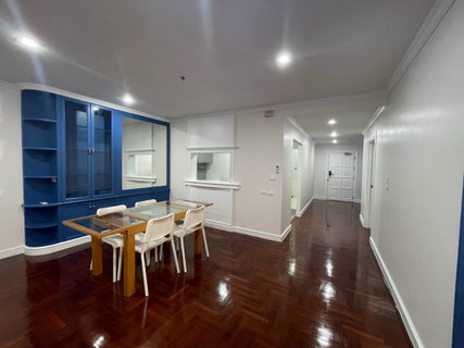 รูปภาพ Two-bedroom Condominium unit for rent in East Tower Condominium, next to Central Plaza Bangna