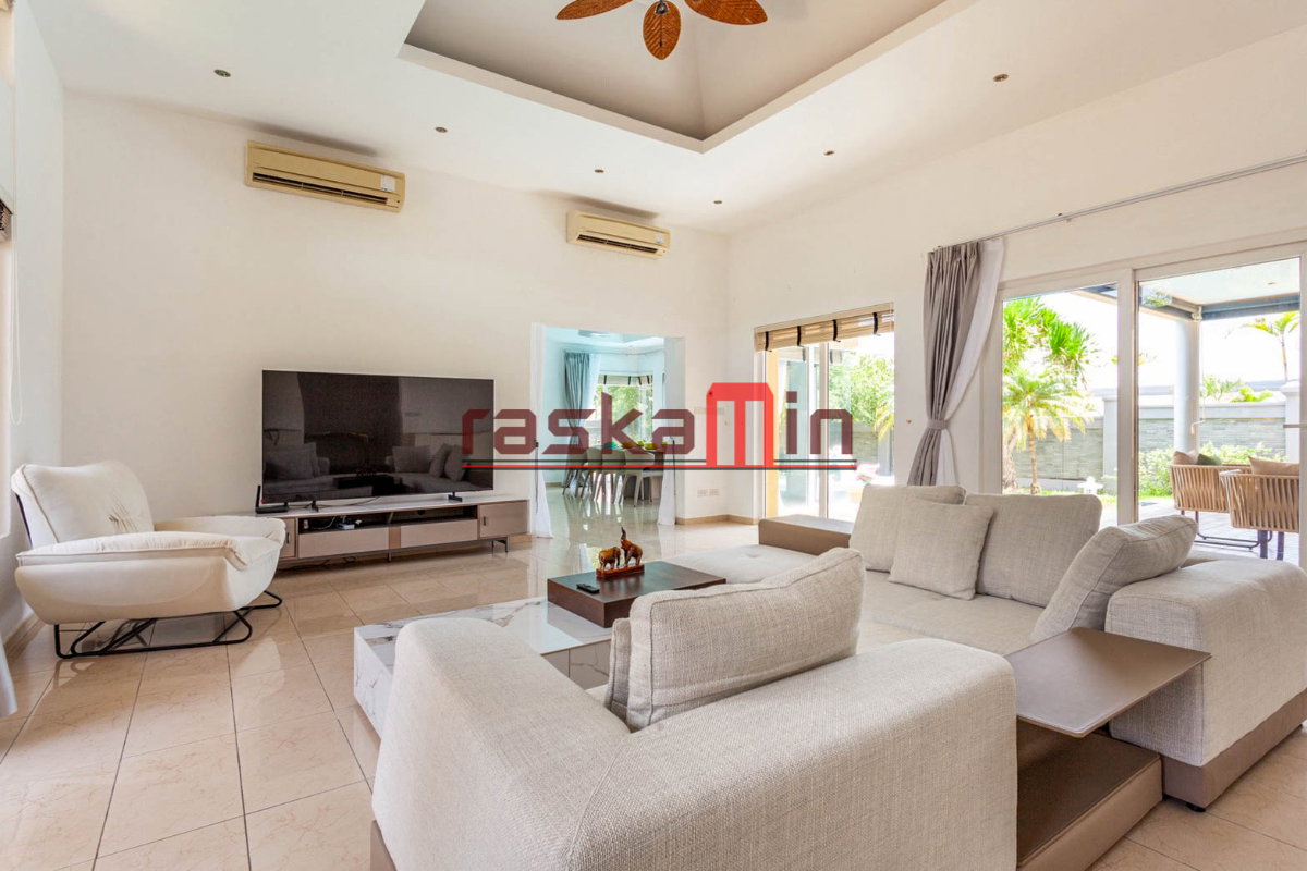 picture Siam Royal View Pattaya – 4 Bedrooms Pool Villa for Rent - 12/50