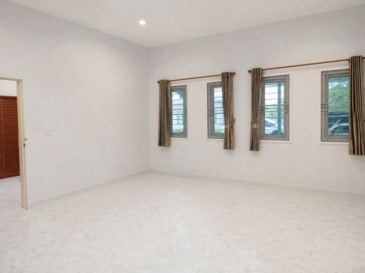 รูป 🏘️ขายบ้านเดี่ยวชั้นเดียว บ้านสไตล์รีสอร์ท ในหมู่บ้านกรีนเลค ทำเลดี ใกล้สนามบินสุวรรณภูมิ เนื้อที่ 282. ตร.ว 🤩 - รูปที่ 21/30