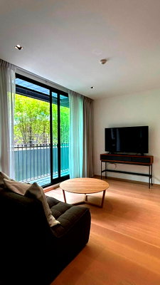 Condos for rent : Chalermnit Art De Maison for rent, price room, tree view, beautiful view, natural atmosphere, 1 bedroom, 1 bathroom.