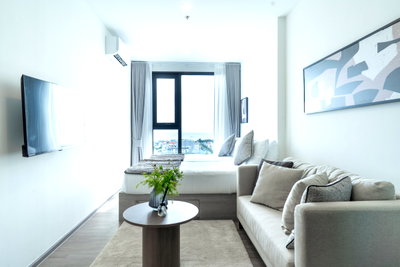 คอนโดให้เช่า : 🏡✨ ให้เช่าคอนโด ออริจิ้น เพลย์ บางแสน  💥 พร้อมเข้าอยู่!🛏️ 1 ห้องนอน 🚿 1 ห้องน้ำ 📐 ขนาด 28 ตร.ม. 🛋️ พร้อมเฟอร์นิเจอร์ ✨ ห้องใหม่  ตู้เสื้อผ้าใหญ่