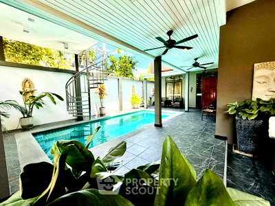 Houses for sale Thep Prasit Road : Pet-Friendly 4-BR Villa In Pattaya South, 260 Sqm (ID 3210144)