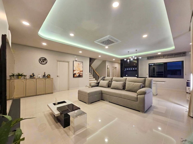 picture For Rent | Centro Bangna | A Spacious Home at a Great Price !💥PA044 - 2/21