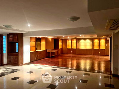 ขายคอนโด : คอนโด 4 ห้องนอน 307 ตร.ม. ชั้น 26 Regent Sri Nakharin Tower ใกล้ ARL Hua Mak (ID 3206795)