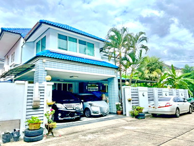 Houses for sale Pracha Uthit Huai Khwang : Hk0679, Detached House for Sale 4Br., Ratchada-Ladprao.