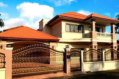 บ้านเดี่ยว เมืองหนองคาย หนองคาย : บ้านเดี่ยวพร้อมสวน พิเศษ! มีพื้นที่น็อคบอร์ดเทนนิสส่วนตัว 🎾